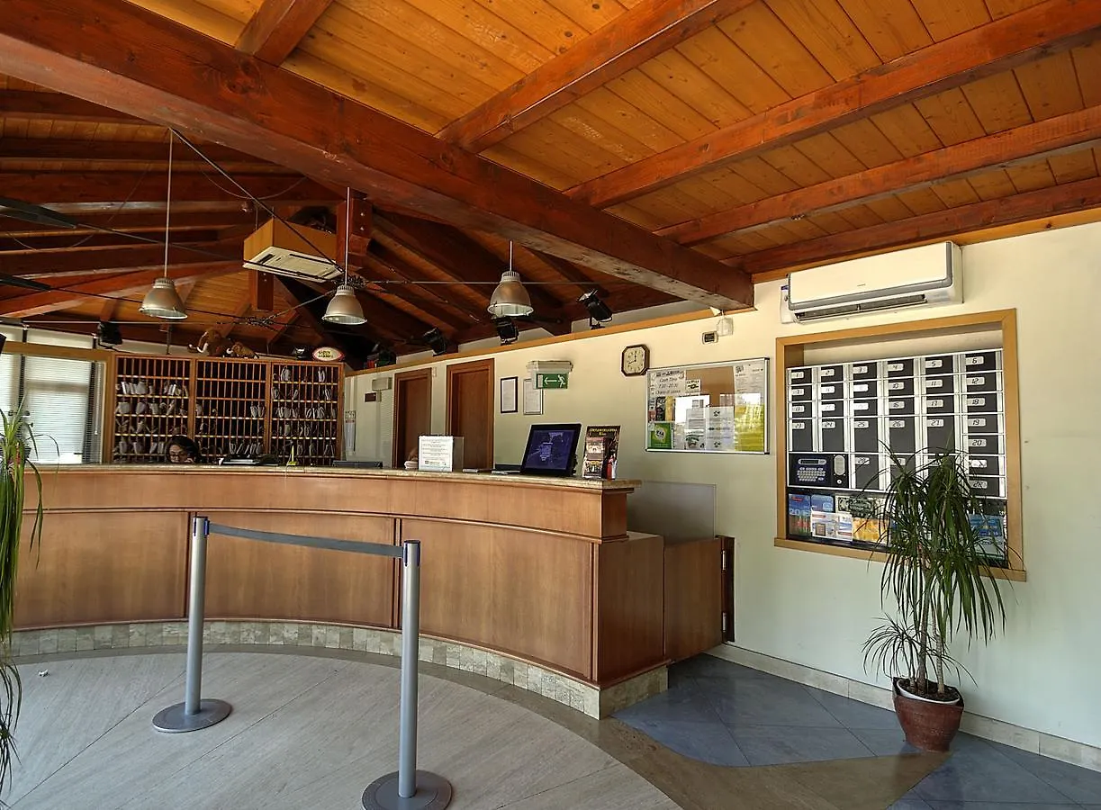 Campsite Flaminio Village Bungalow Park Rome