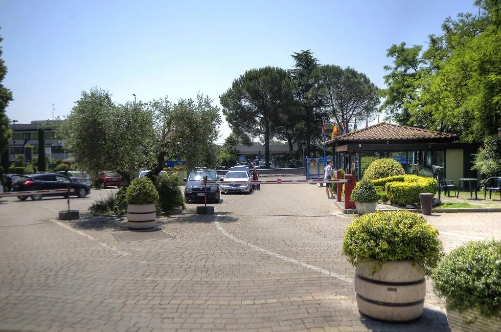 Flaminio Village Bungalow Park Roma Campeggio