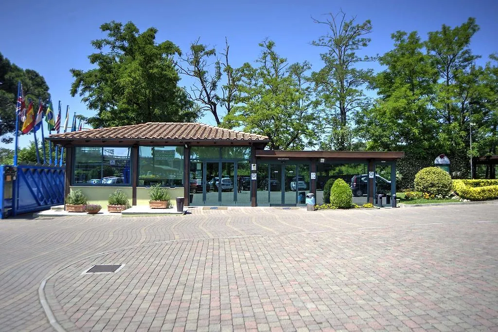 Flaminio Village Bungalow Park Roma
