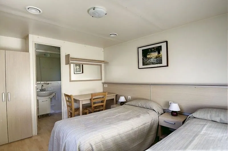 **** Campeggio Flaminio Village Bungalow Park Roma Italia
